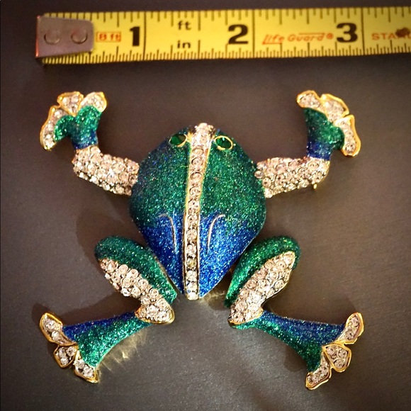 Sparkly Rhinestone Costume Frog Brooch - Picture 8 of 8